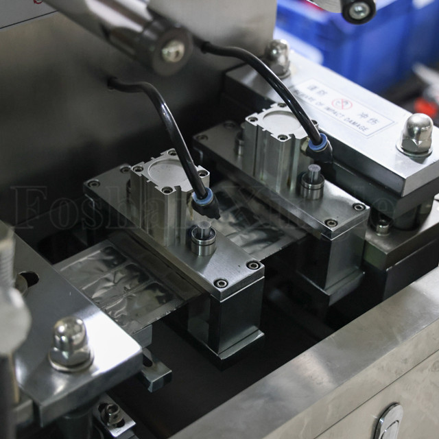 板式小型医用胶囊泡罩包装机